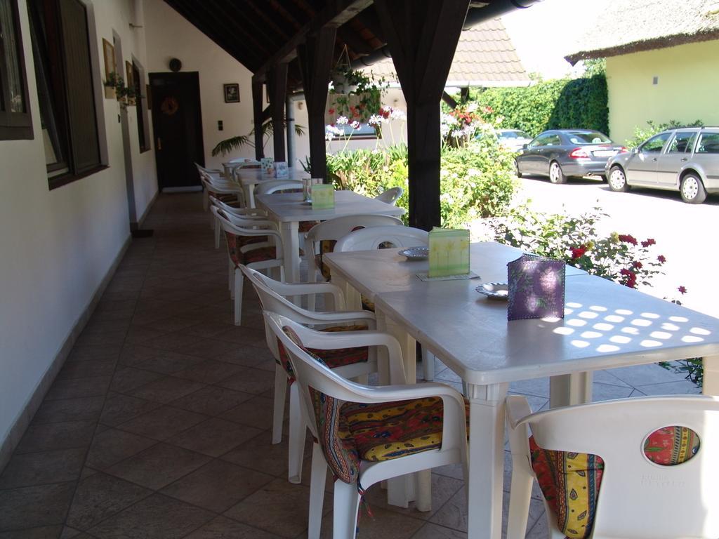 Eifert Haz Bed and Breakfast Balatongyörök Δωμάτιο φωτογραφία